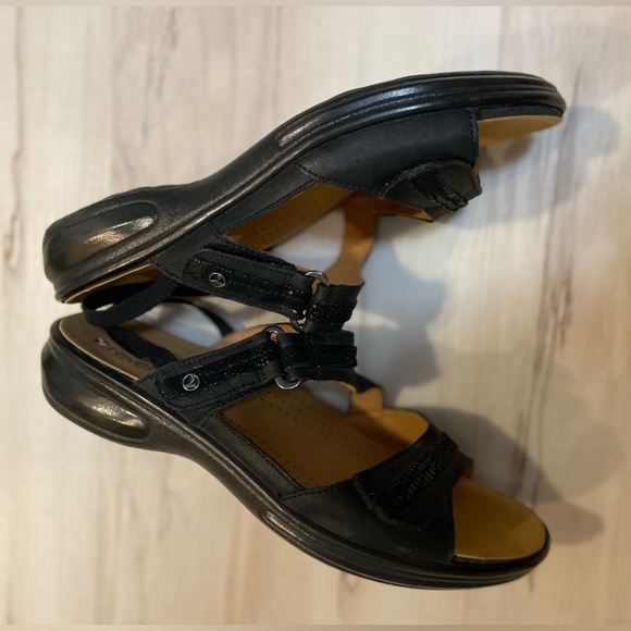 Revere~Rio~Onyx/BlackLizard~Leather~Adjustable Hook & Loop Strap~Sandal~Size 10 - Picture 7 of 14